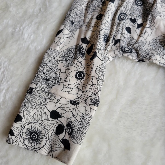 KATE QUINN Black Floral Panda Pants 12-18M - Picture 2 of 5